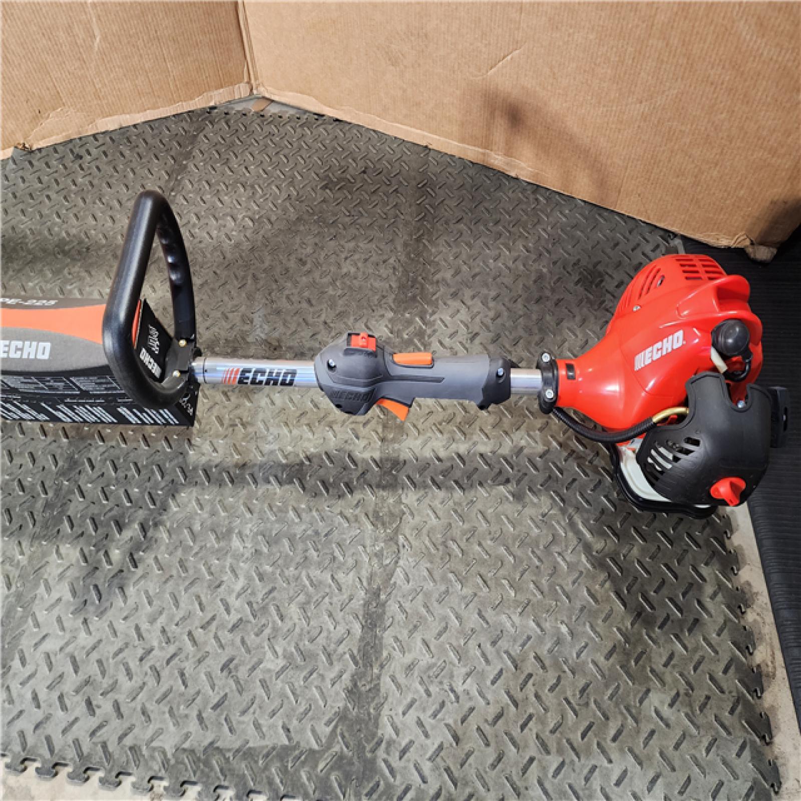 HOUSTON LOCATION - AS-IS ECHO 21.2 cc Gas 2-Stroke Lawn Edger