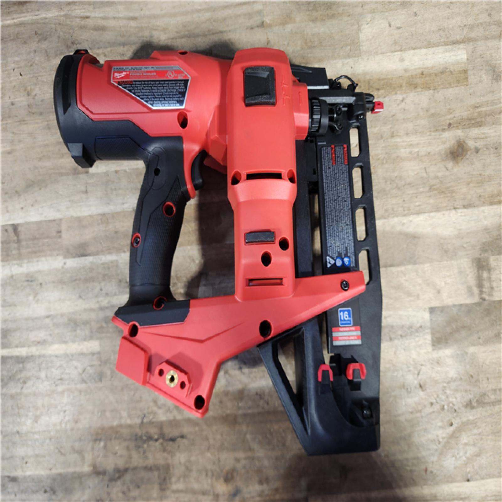HOUSTON LOCATION - AS-IS MILWAUKEE 16 GAUGE STRAIGHT FINISH NAILER (TOOL ONLY)