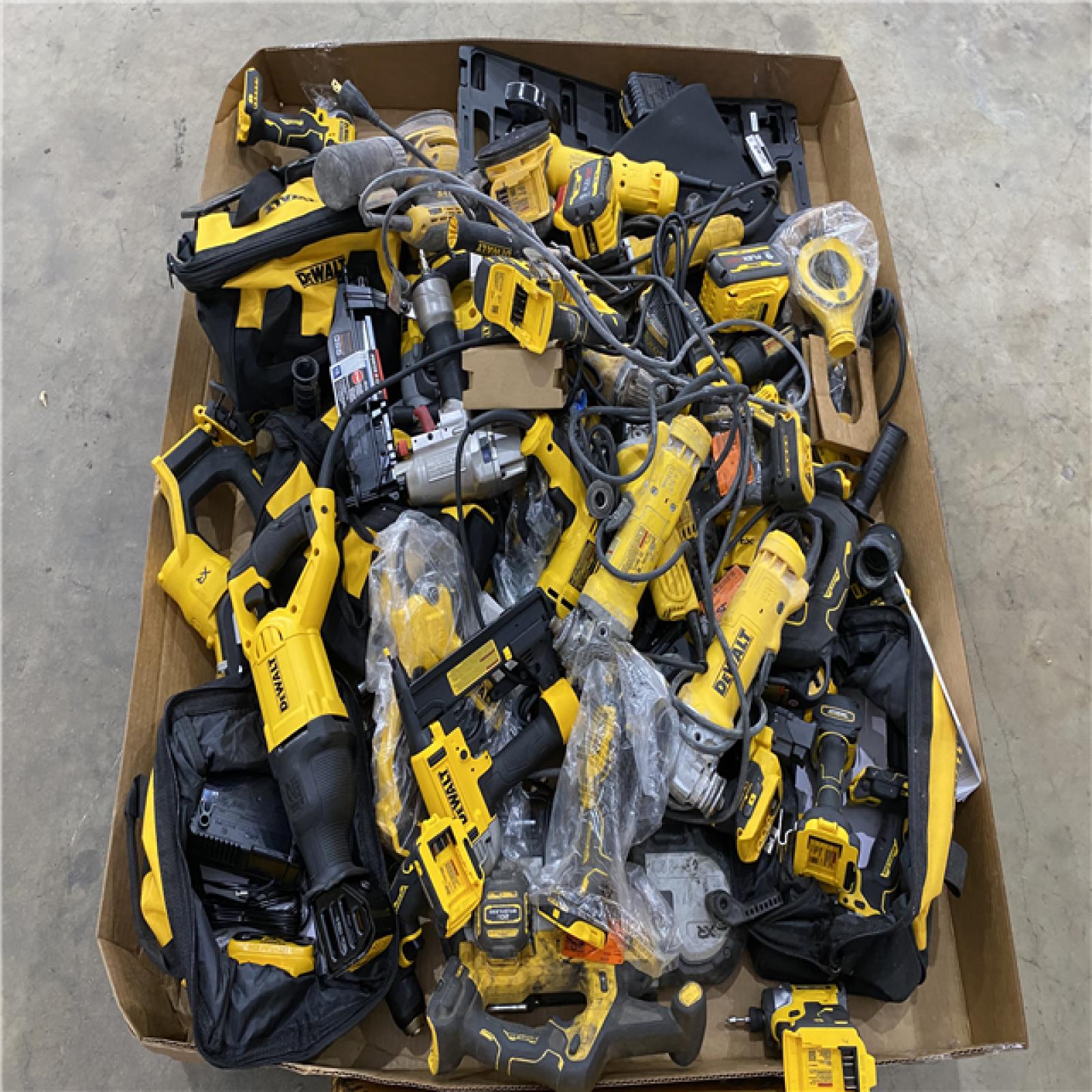 Houston Location AS IS - Tool Pallet