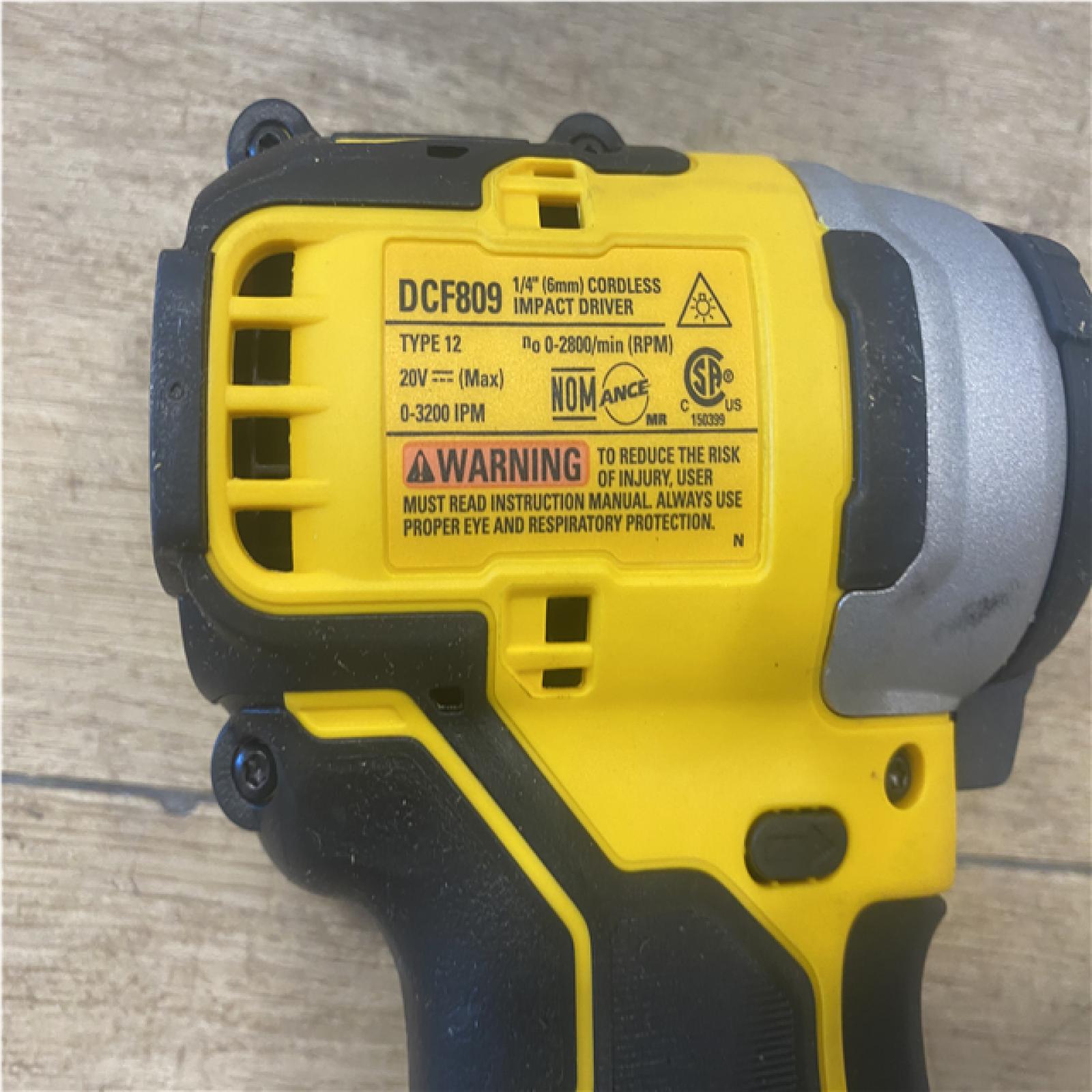 AS-IS DEWALT Atomic 20V Max Lithium-Ion Brushless Cordless Compact 1/4 in. Impact Driver Kit