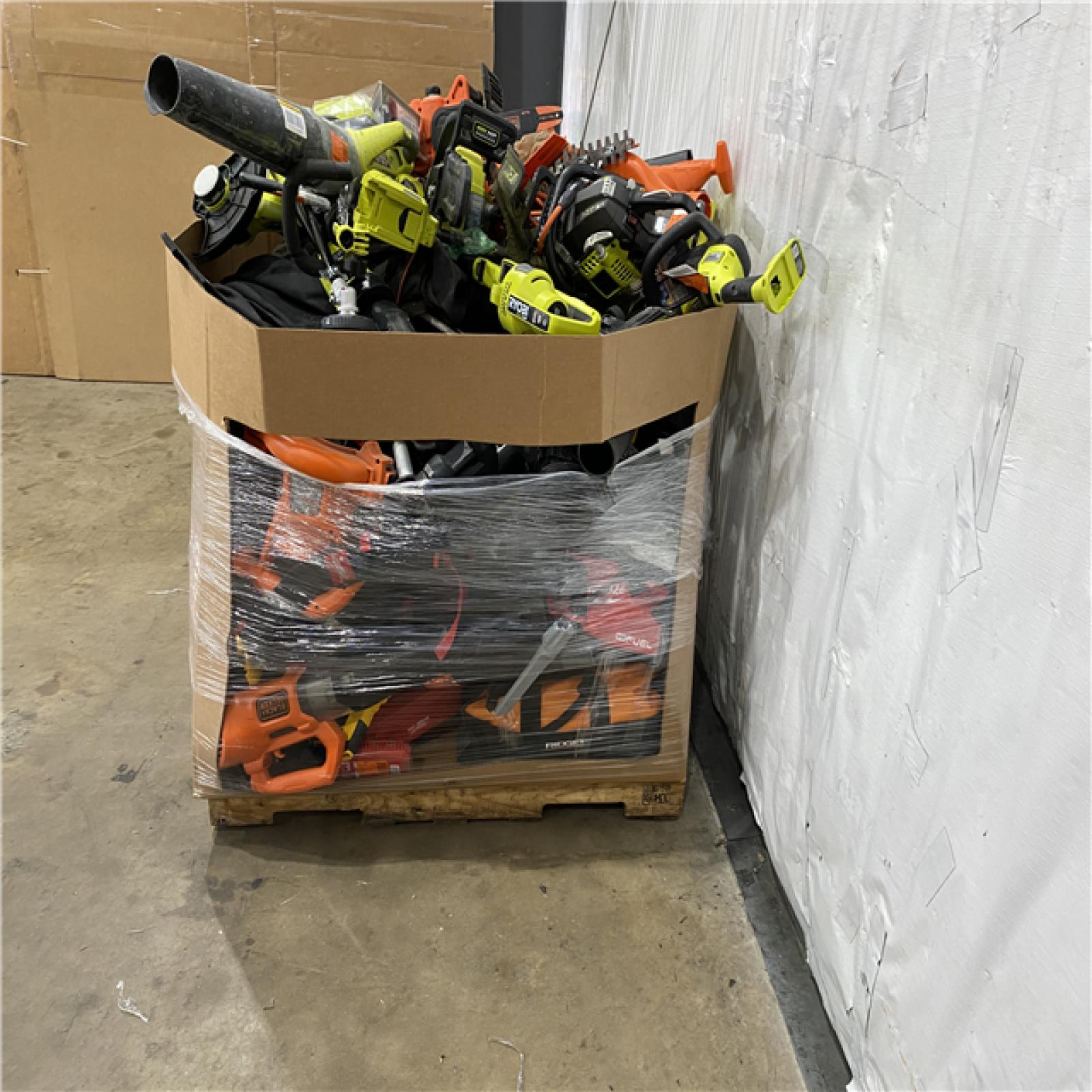 Houston Location AS IS - Tool Pallet