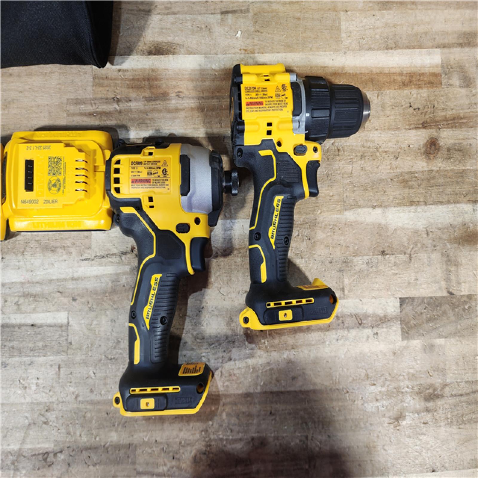 HOUSTON LOCATION - AS - IS DEWALT ATOMIC 20-Volt MAX Lithium-Ion Cordless Combo Kit