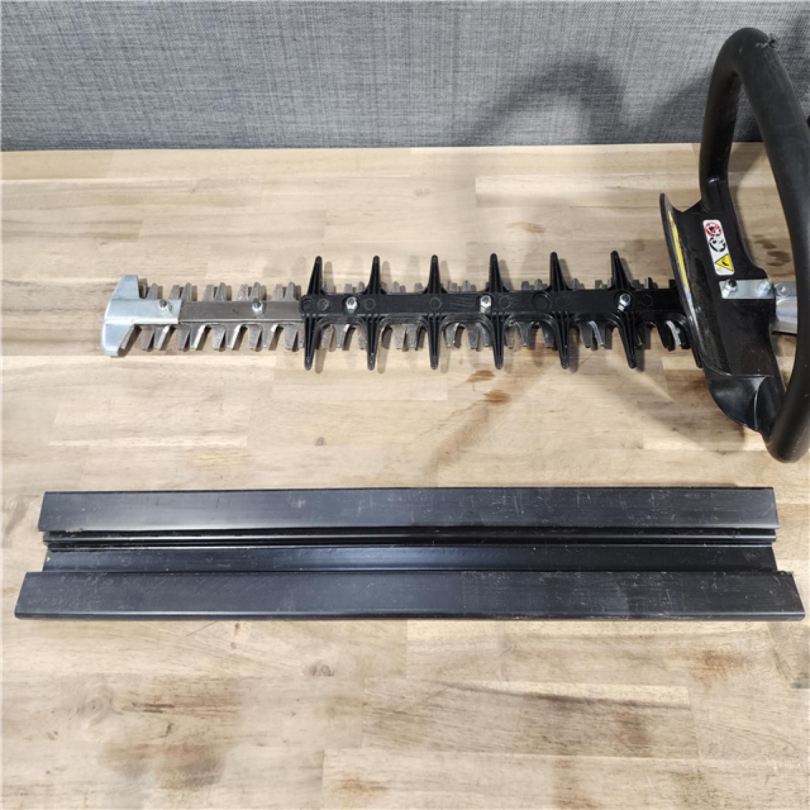 HOUSTON LOCATION - AS-IS Echo 20 21.2cc Hedgetrimmer