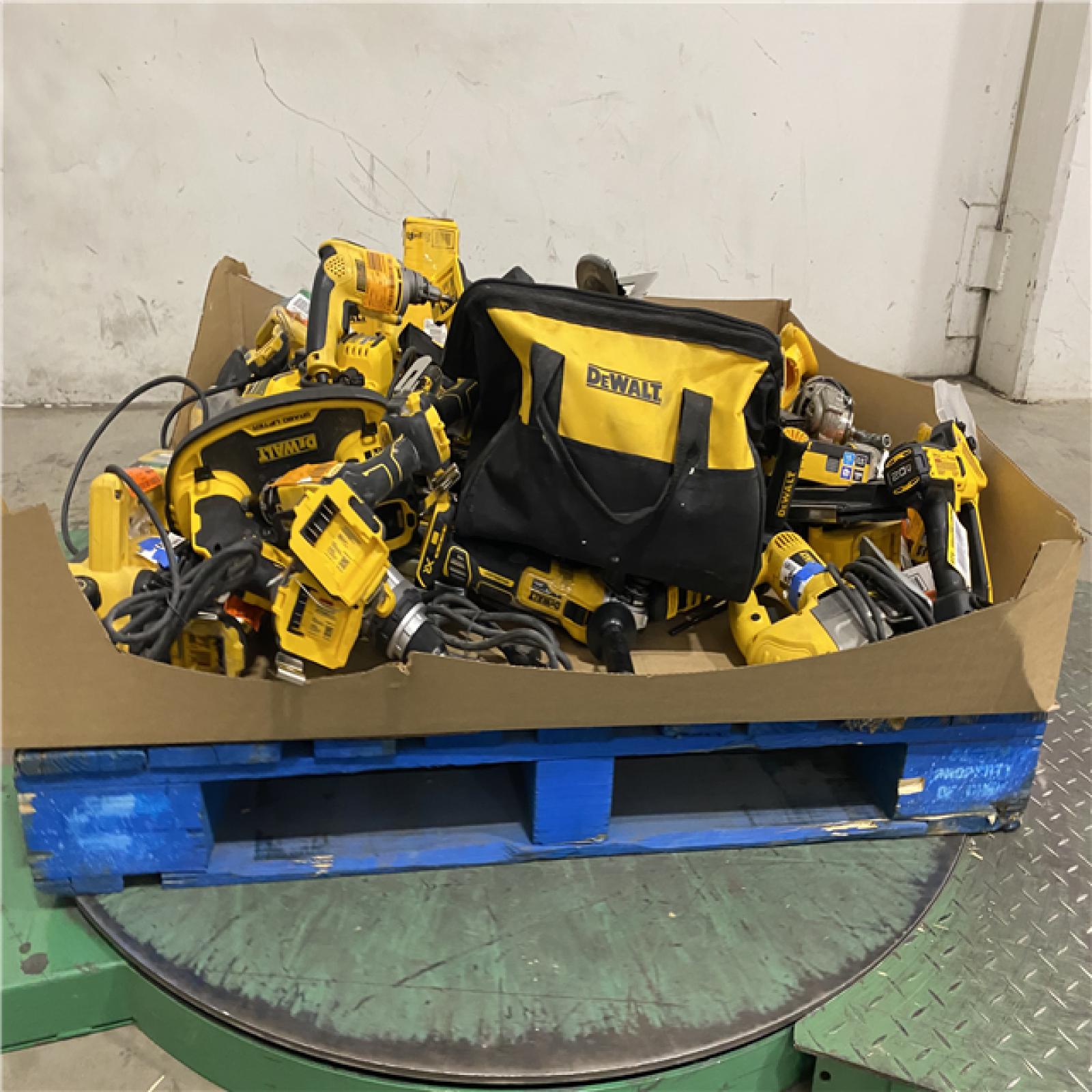 Dallas Location - As-Is DEWALT Tool Pallet