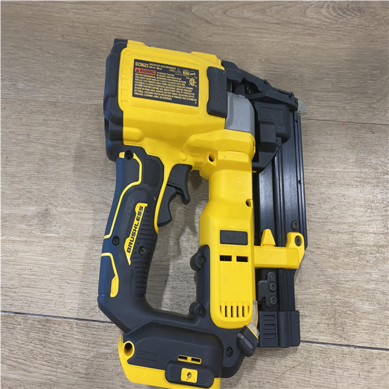 AS-IS DEWALT 20V MAX XR 18 Gauge Cordless Brad Nailer (Tool Only)
