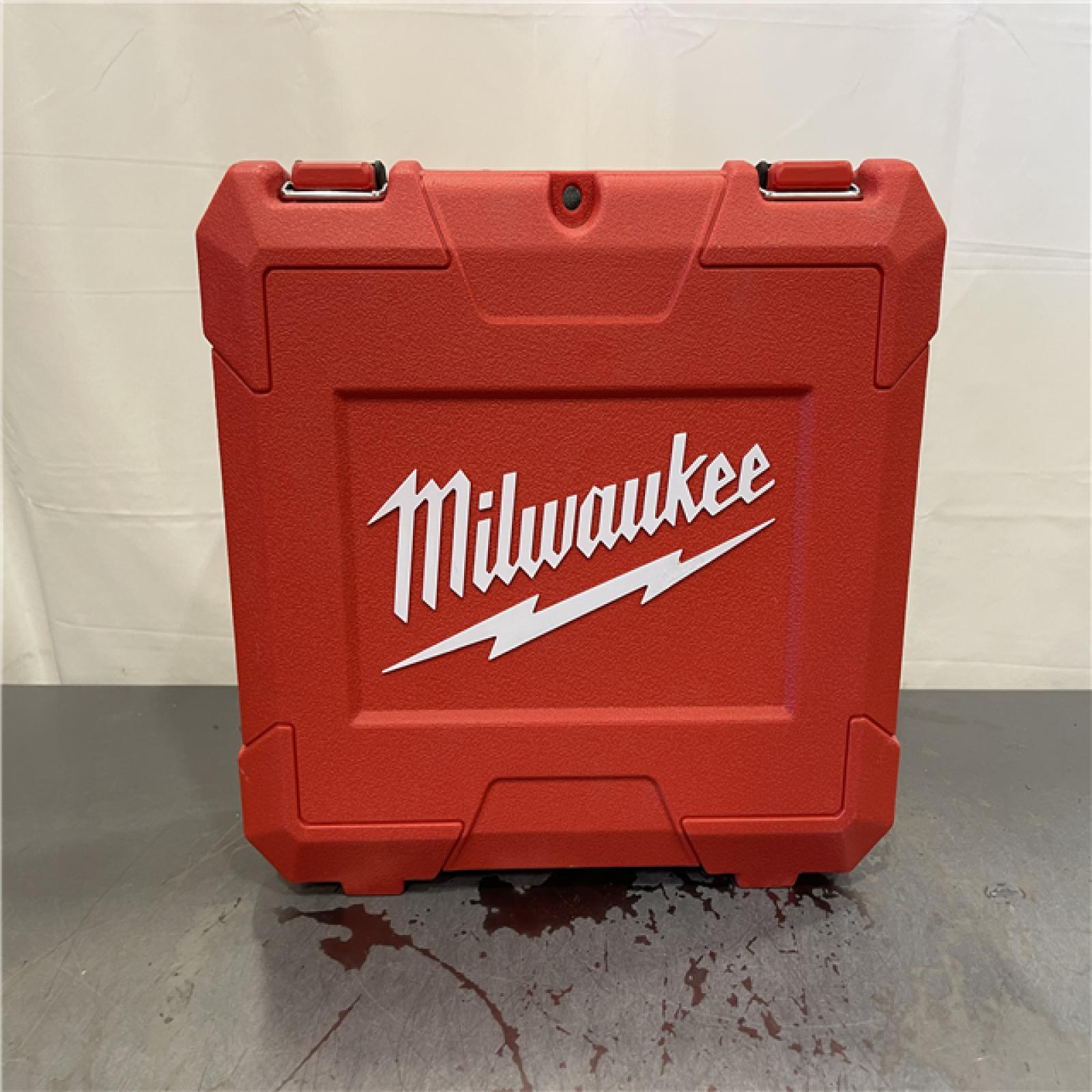 AS-IS - Milwaukee M12 Cordless PEX Expansion Tool Kit