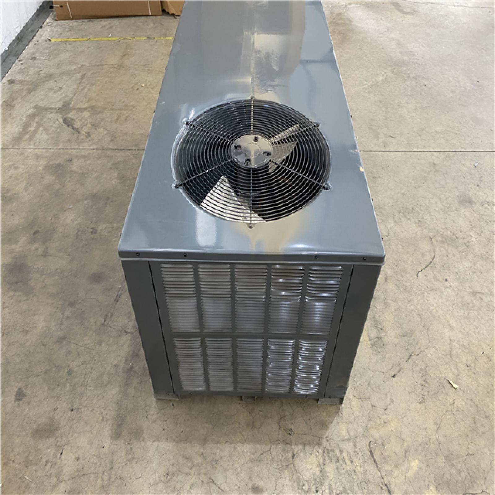 Houston Location AS IS - Goodman 3 Ton 15.2 SEER2 2 Heat Pump Package Unit