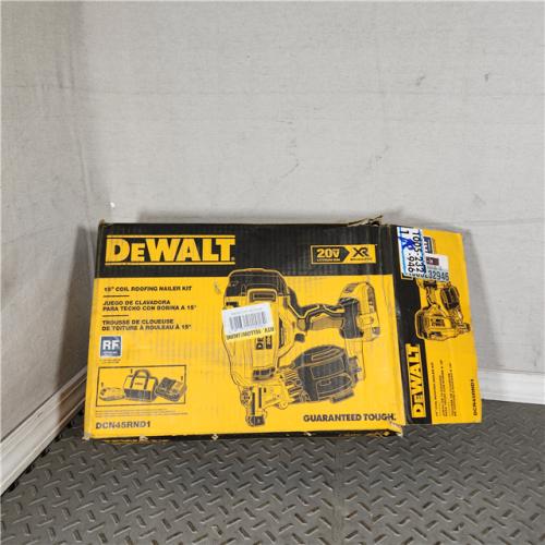 Houston Location - As-IS Dewalt 20V MAX 15 Cordless Coil Roofing Nailer Kit