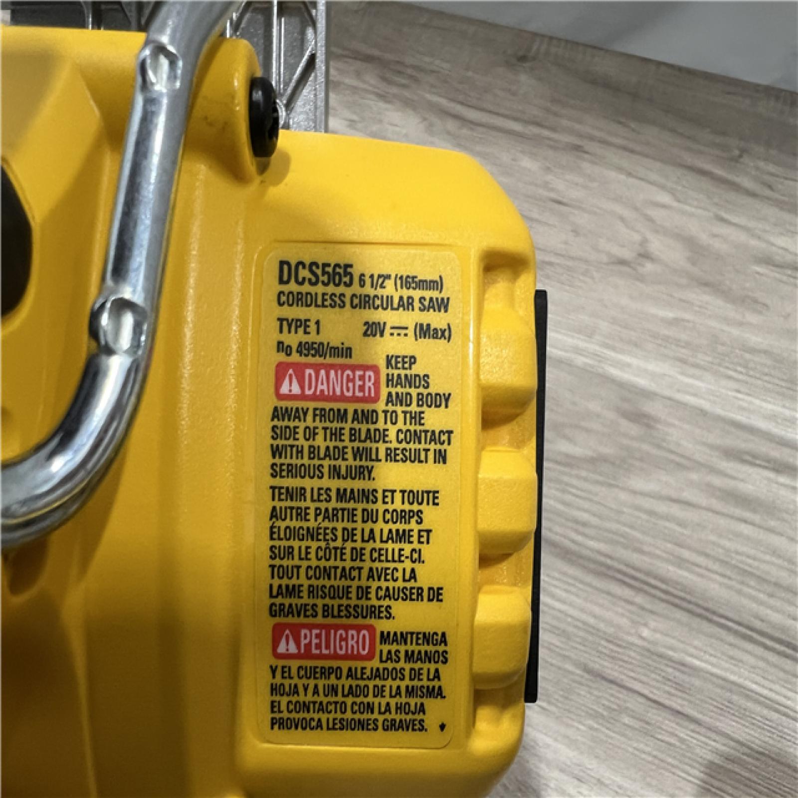 AS-IS DEWALT 20V Lithium-Ion Cordless 6-Tool Combo Kit with Rolling Toolbox