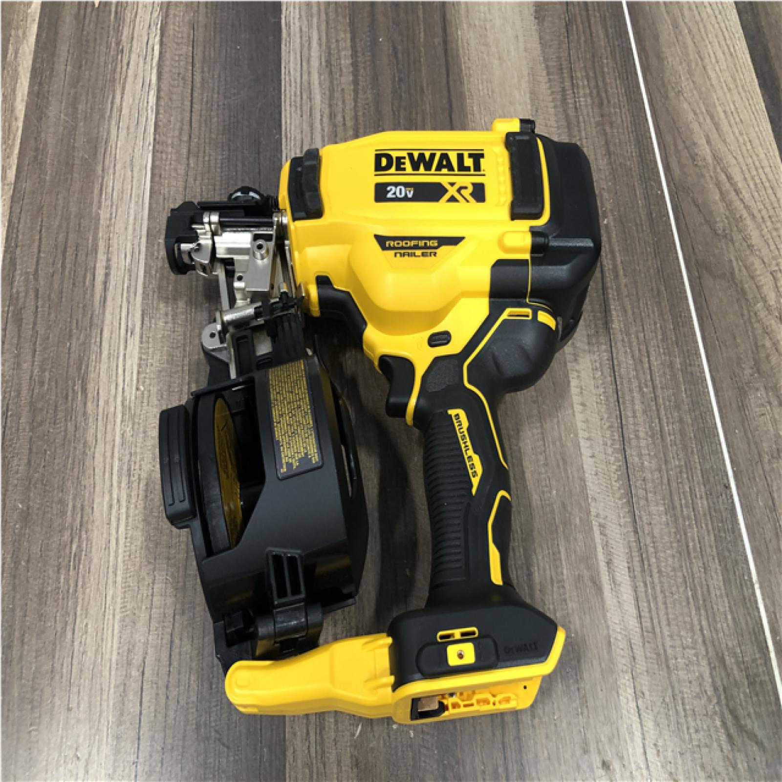 AS-IS DEWALT 20V MAX Lithium-Ion 15-Degree Electric Cordless Roofing Nailer Kit