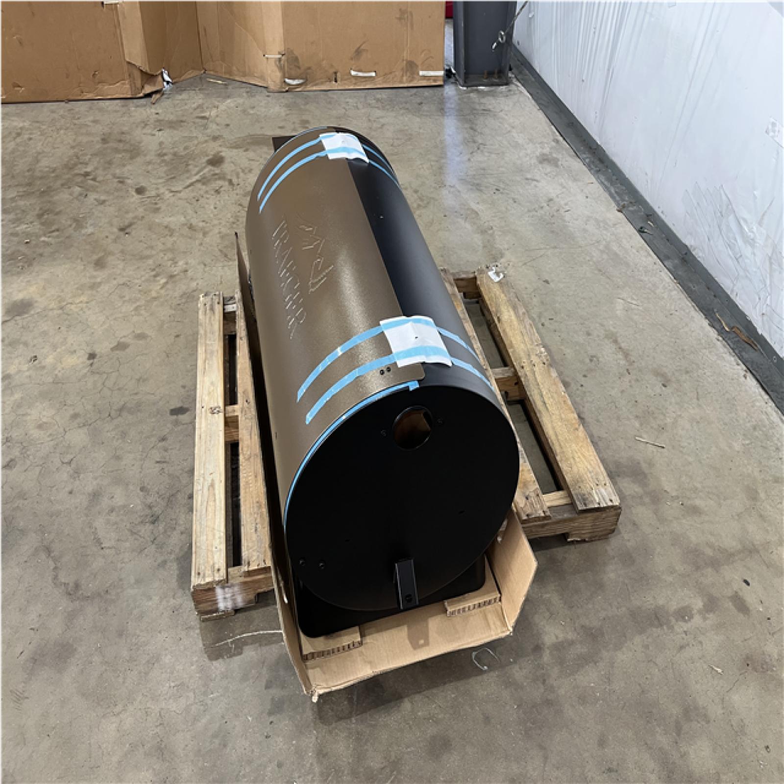 Houston Location - AS-IS home improvement pallet TRAEGER GRILL