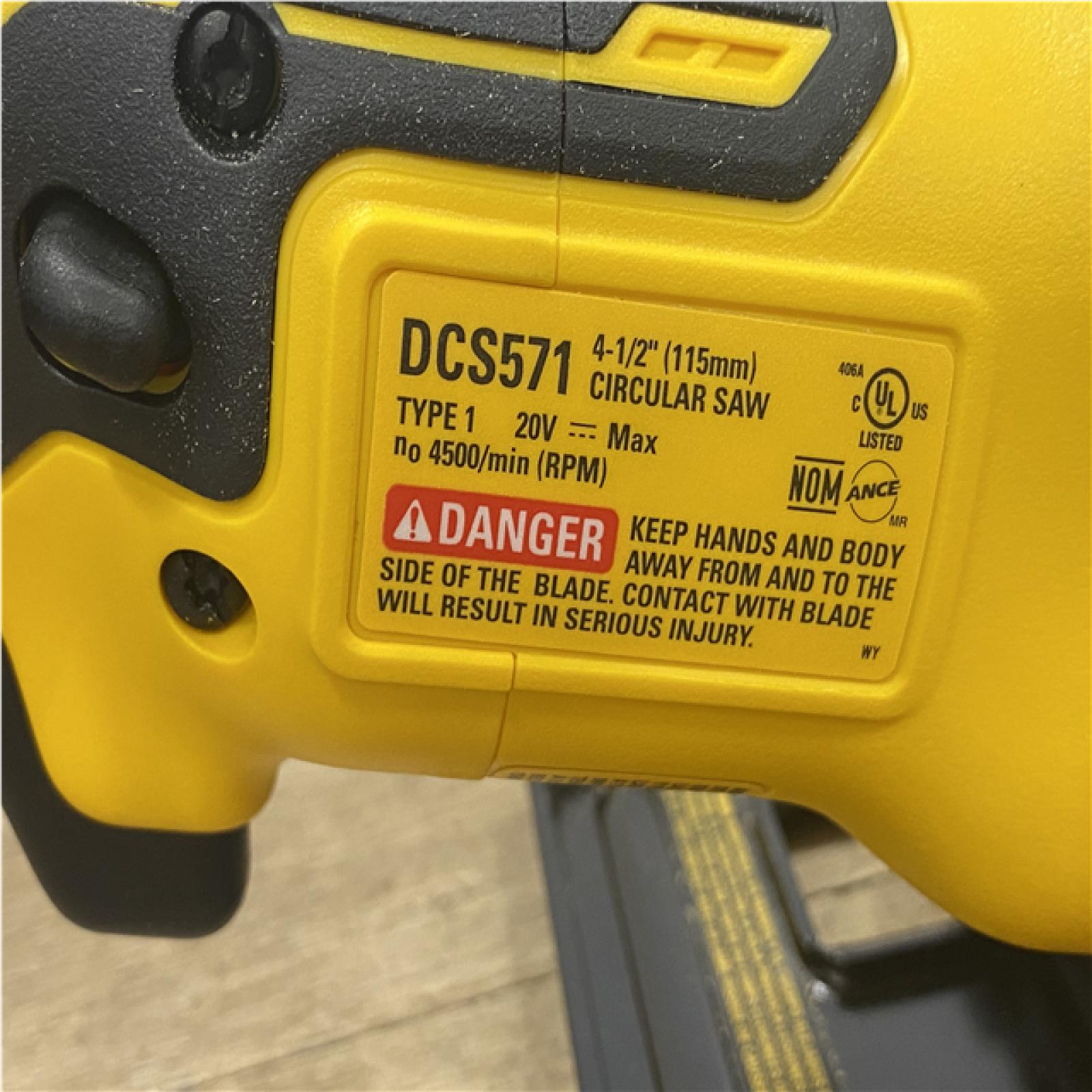AS-IS DEWALT ATOMIC 20V MAX Cordless Brushless 4-1/2 in. Circular Saw (Tool Only)