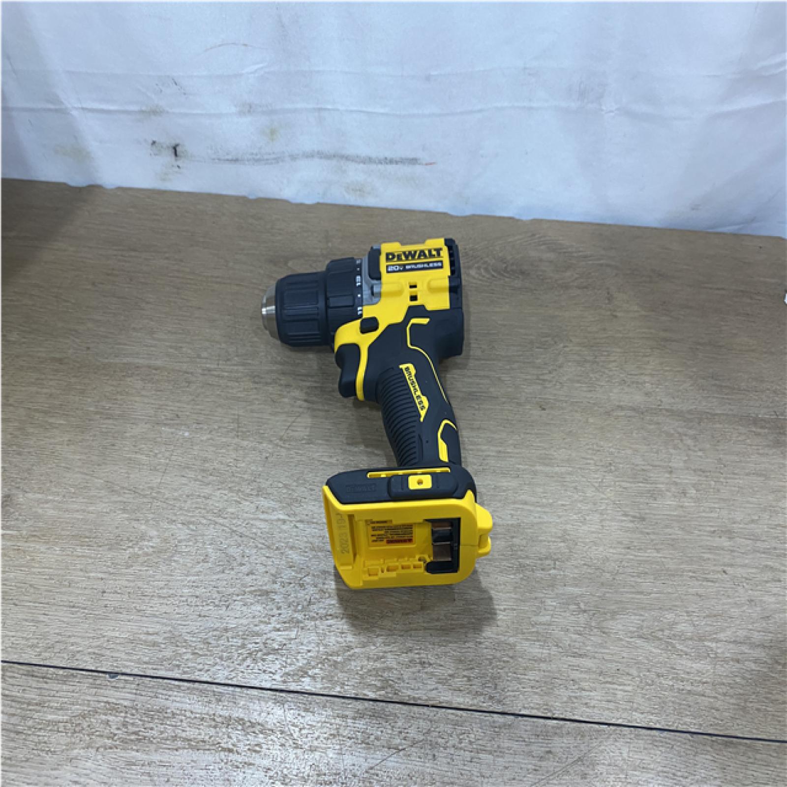 AS-IS DEWALT Atomic 20V Lithium-Ion Cordless Compact 1/2 in. Drill/Driver Kit