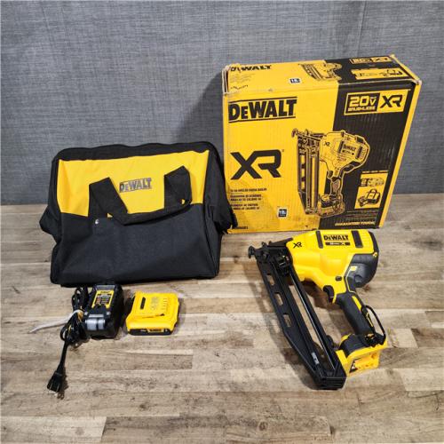HOUSTON LOCATION - AS-IS DEWALT 20V MAX XR 16-Gauge Electric Cordless Angled Finishing Nailer Kit