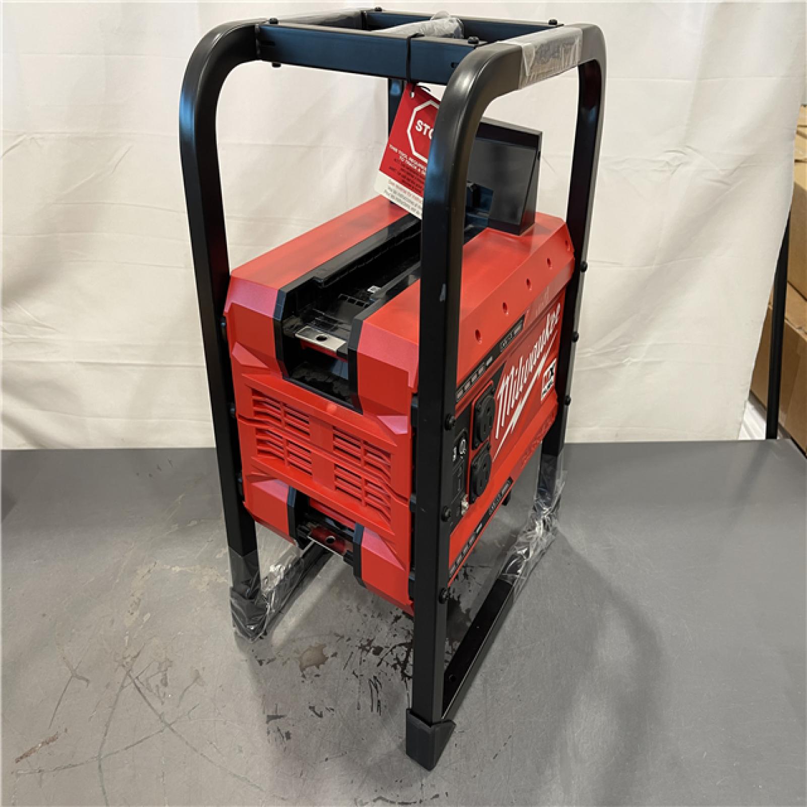 AS-IS - Milwaukee MX FUEL 3600-Watt/1800-Watt Lithium-Ion Battery Powered Push Start Portable Power Station Battery Generator