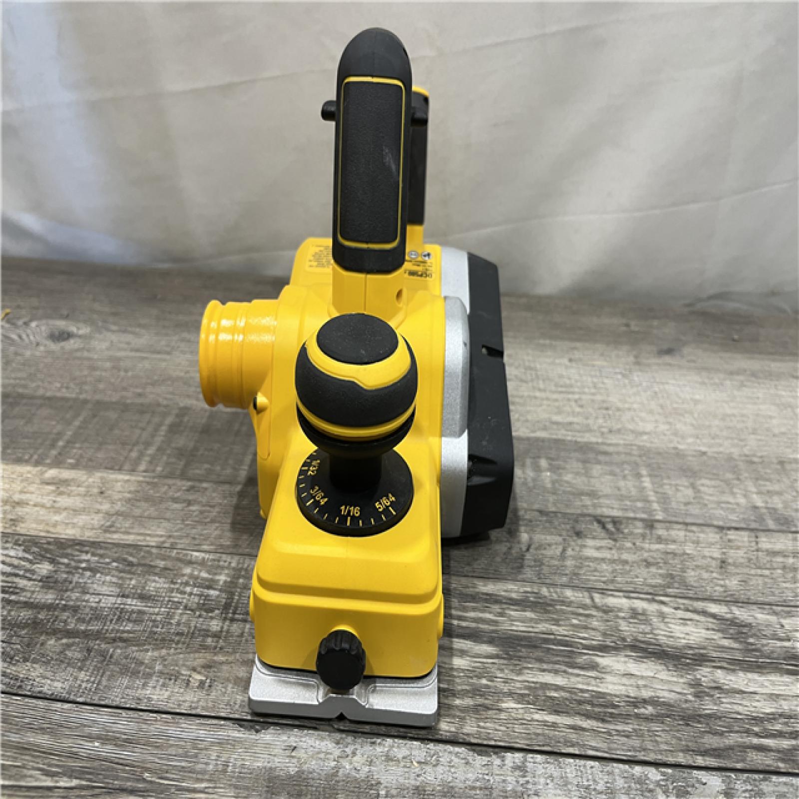 AS-IS DEWALT 20V MAX XR Cordless Brushless 3-1/4 in. Planer (Tool Only)