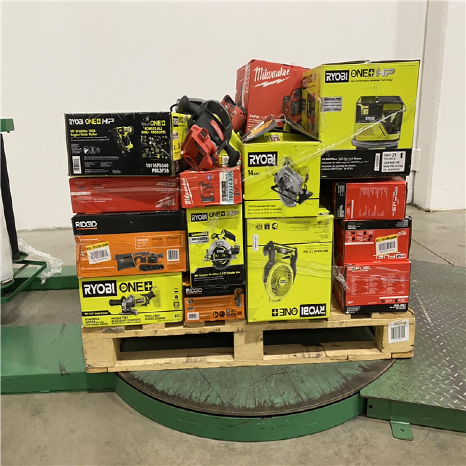 Dallas Location - As-Is Tool Pallet