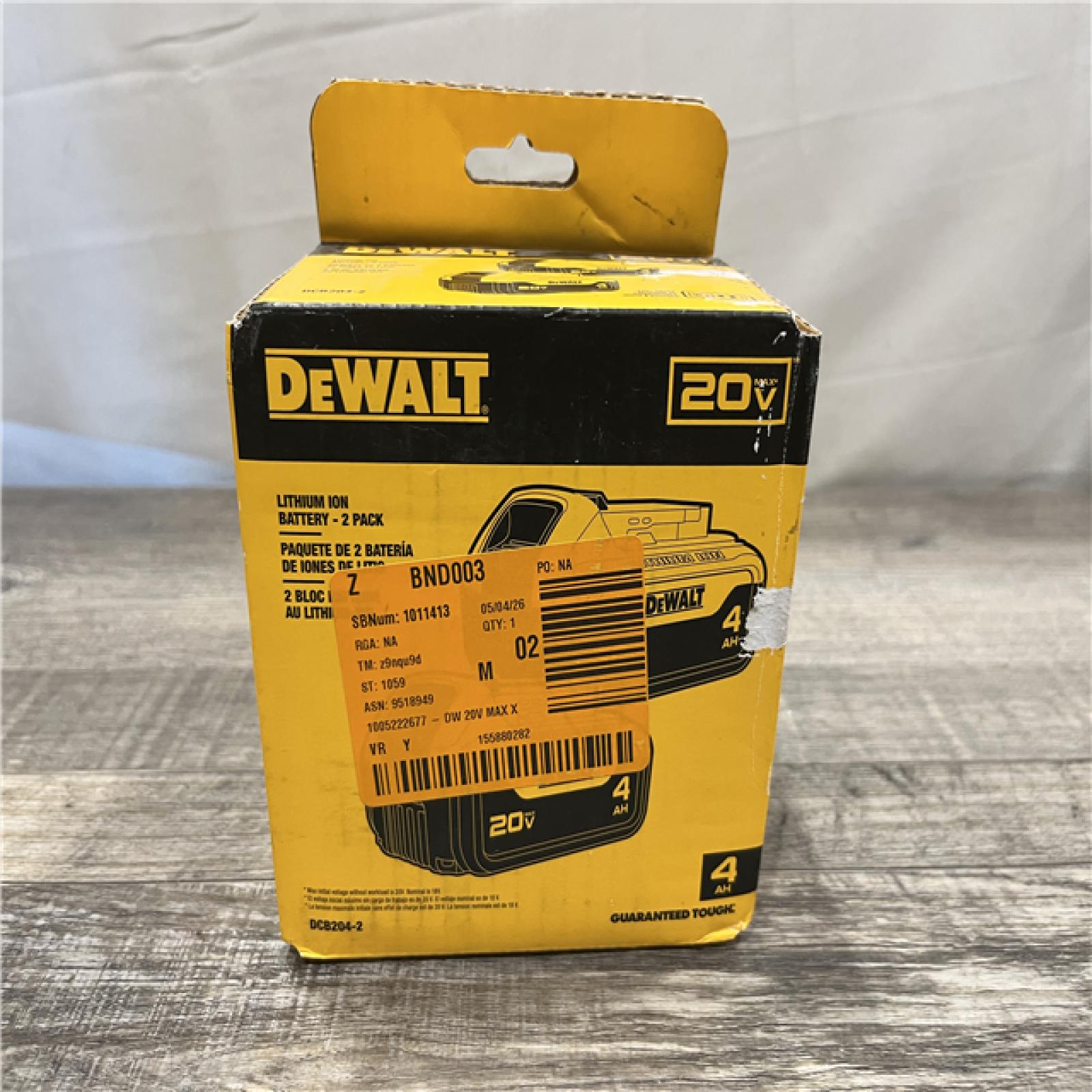NEW - DEWALT 20V MAX Premium Lithium-Ion 4.0Ah Battery Pack (2 Pack)
