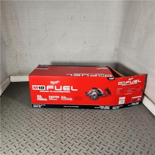 Houston Location- AS-IS Milwaukee 2830-20 18V M18 FUEL Lithium-Ion 7-1/4 Cordless Rear Handle Circular APPEARS GOOD CONDITION Saw (Tool Only)