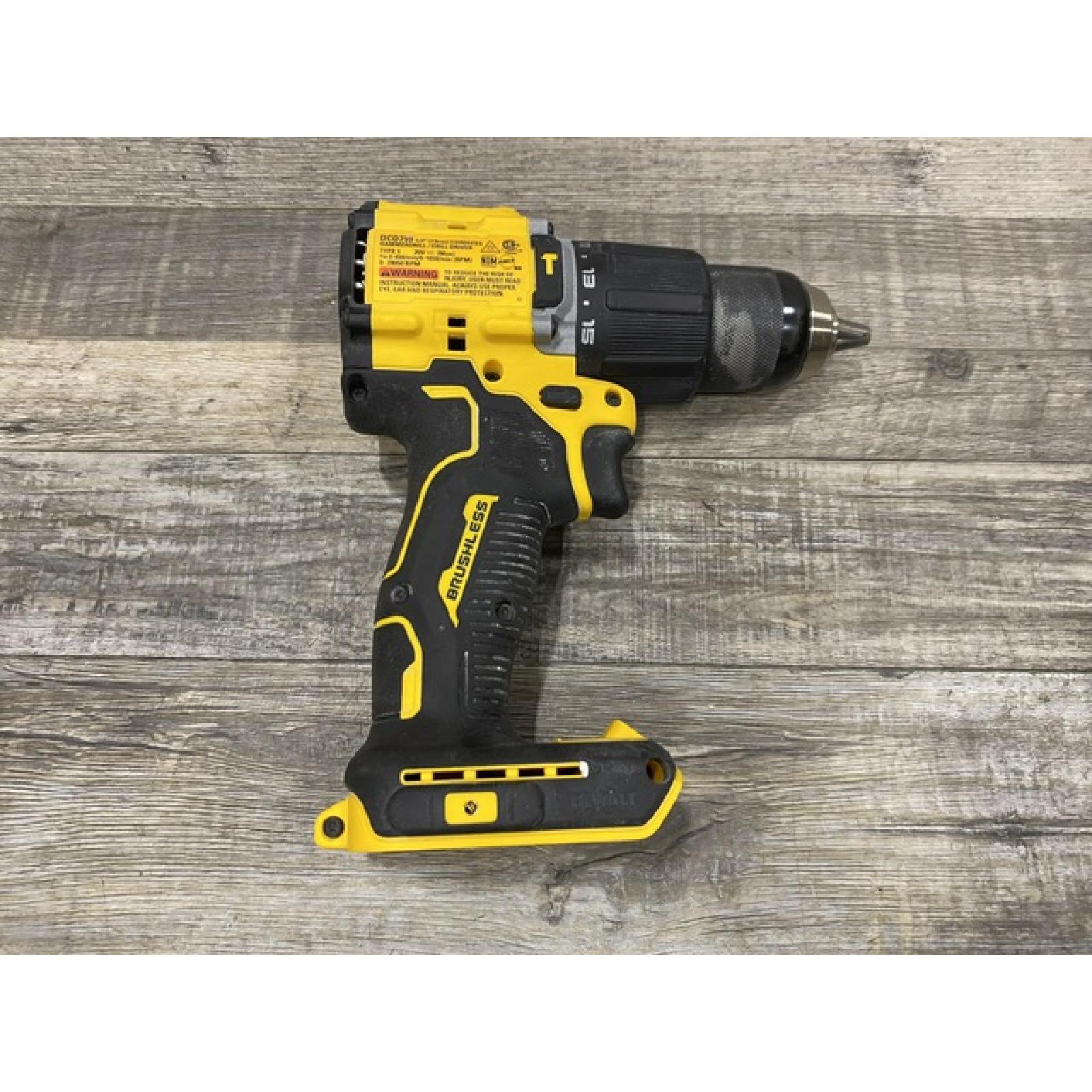 AS-IS DEWALT ATOMIC 20V Lithium-Ion Cordless 1/2 in. Hammer Drill Kit