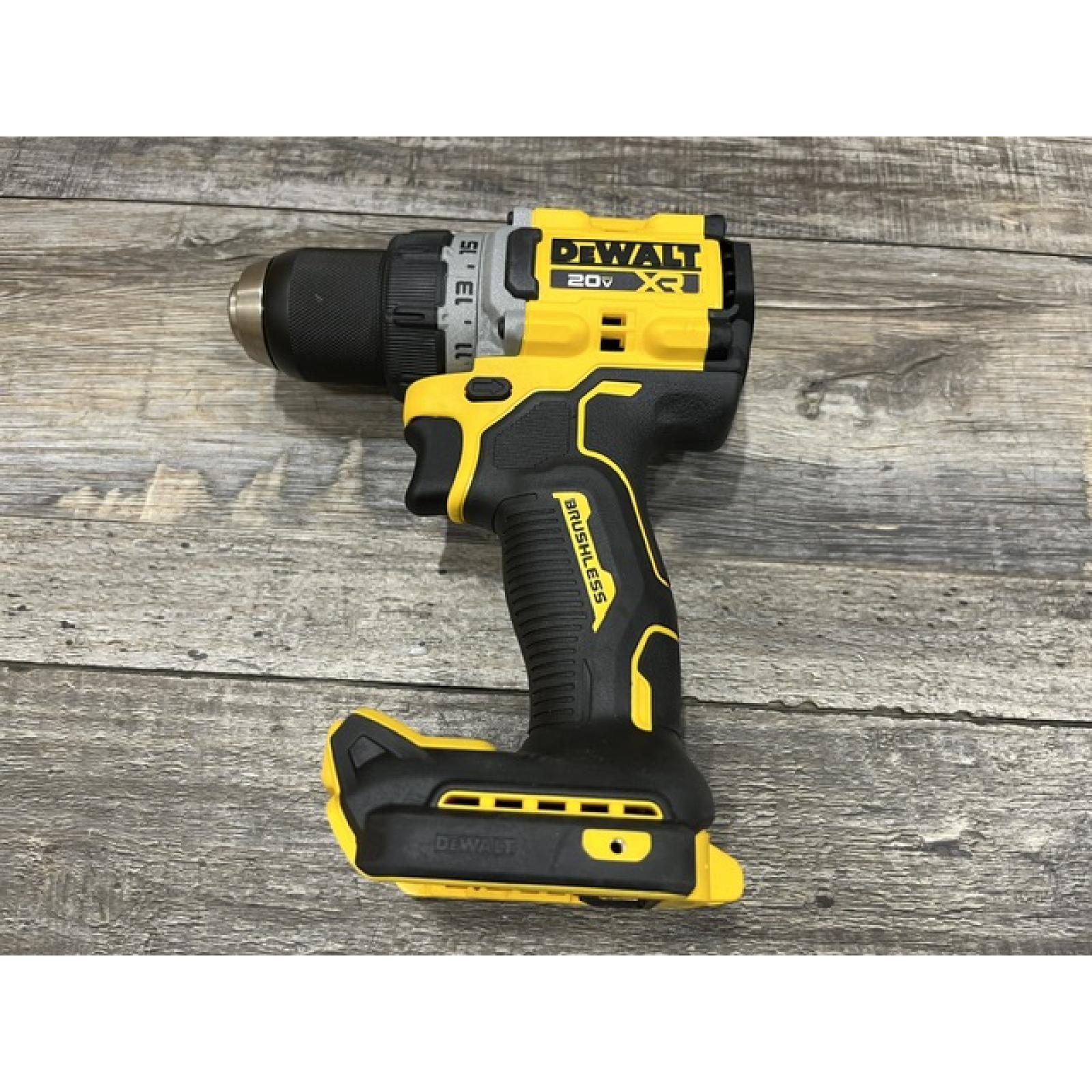 AS-IS DEWALT 20V XR Lithium-Ion Cordless Brushless 1/2 in. Drill/Driver Kit