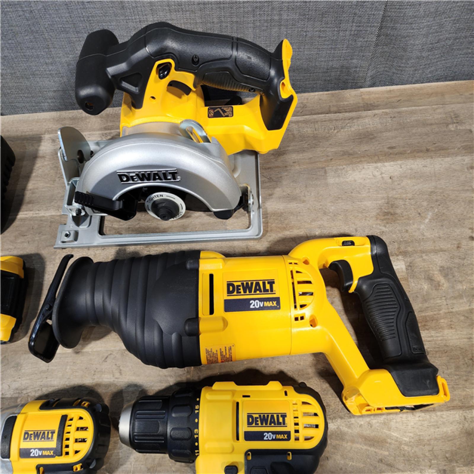 HOUSTON LOCATION - AS-IS DEWALT 4 TOOL COMBO KIT W/ (2) BATTERY & CHARGER