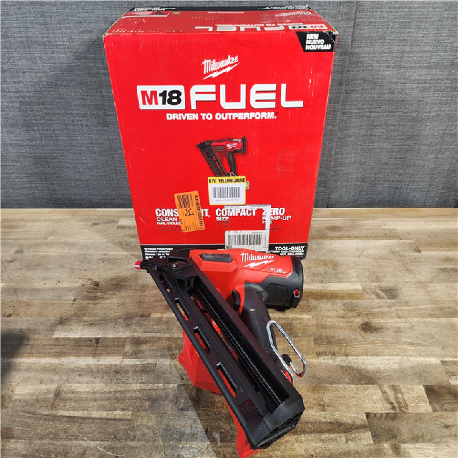 HOUSTON LOCATION - AS-IS Milwaukee 2839-20 M18 FUEL 15 Ga. 18 Volt Brushless Angled Finish Nailer (TOOL ONLY)