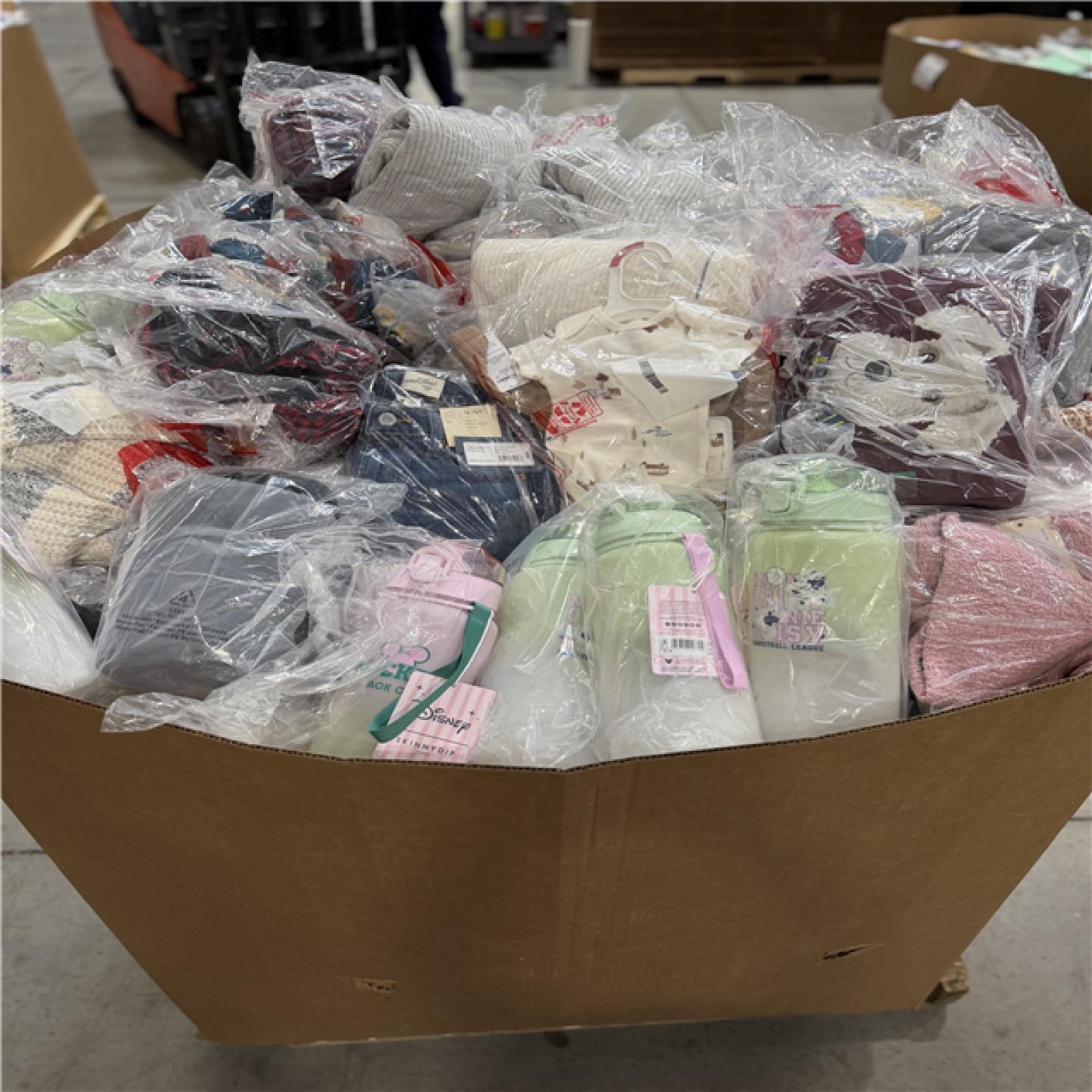 DALLAS LOCATION- NEW!- BULLSEYE MIXED PALLET (600 PLUS)
