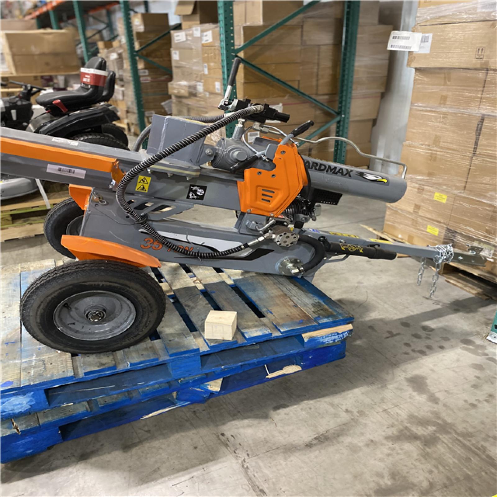 Dallas Location - As-Is Yardmax Gas Log Splitter 36 Ton Briggs & Stratton Engine CR950