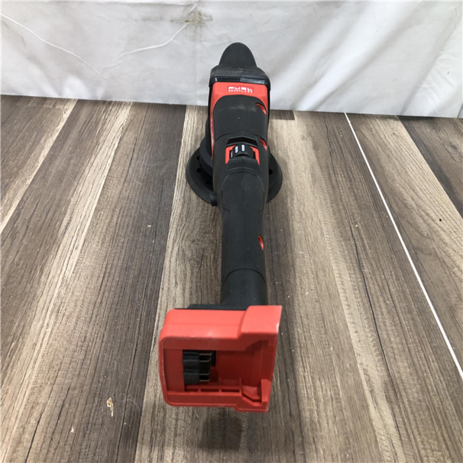 AS-IS Milwaukee FUEL18V Lithium-Ion Brushless Cordless 21MM DA Polisher (Tool-Only)
