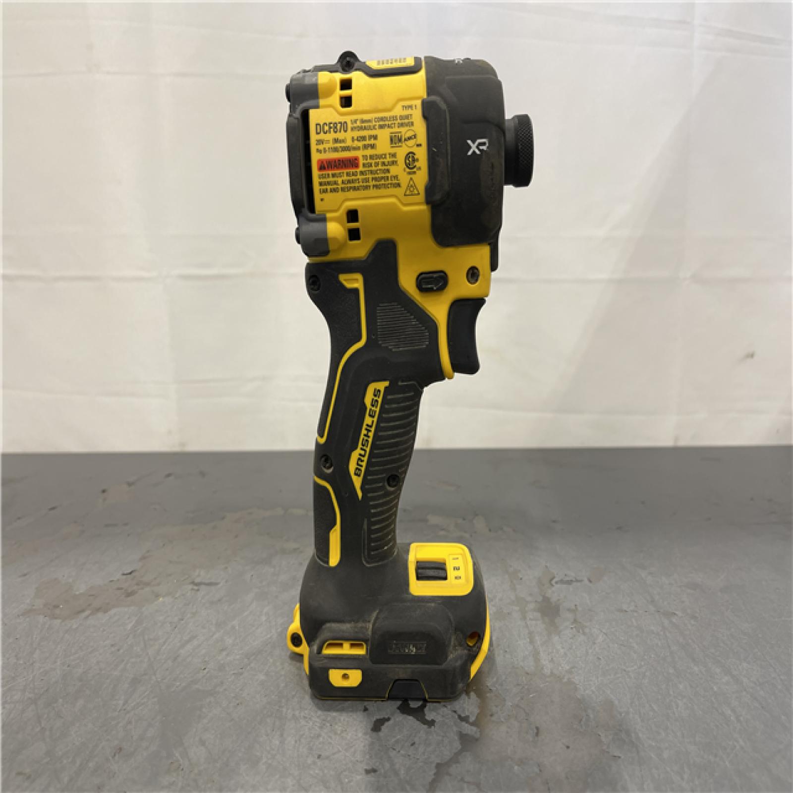 AS-IS - DEWALT 20V MAX* XR Brushless Cordless 1/4 Quiet Hydraulic Impact Driver