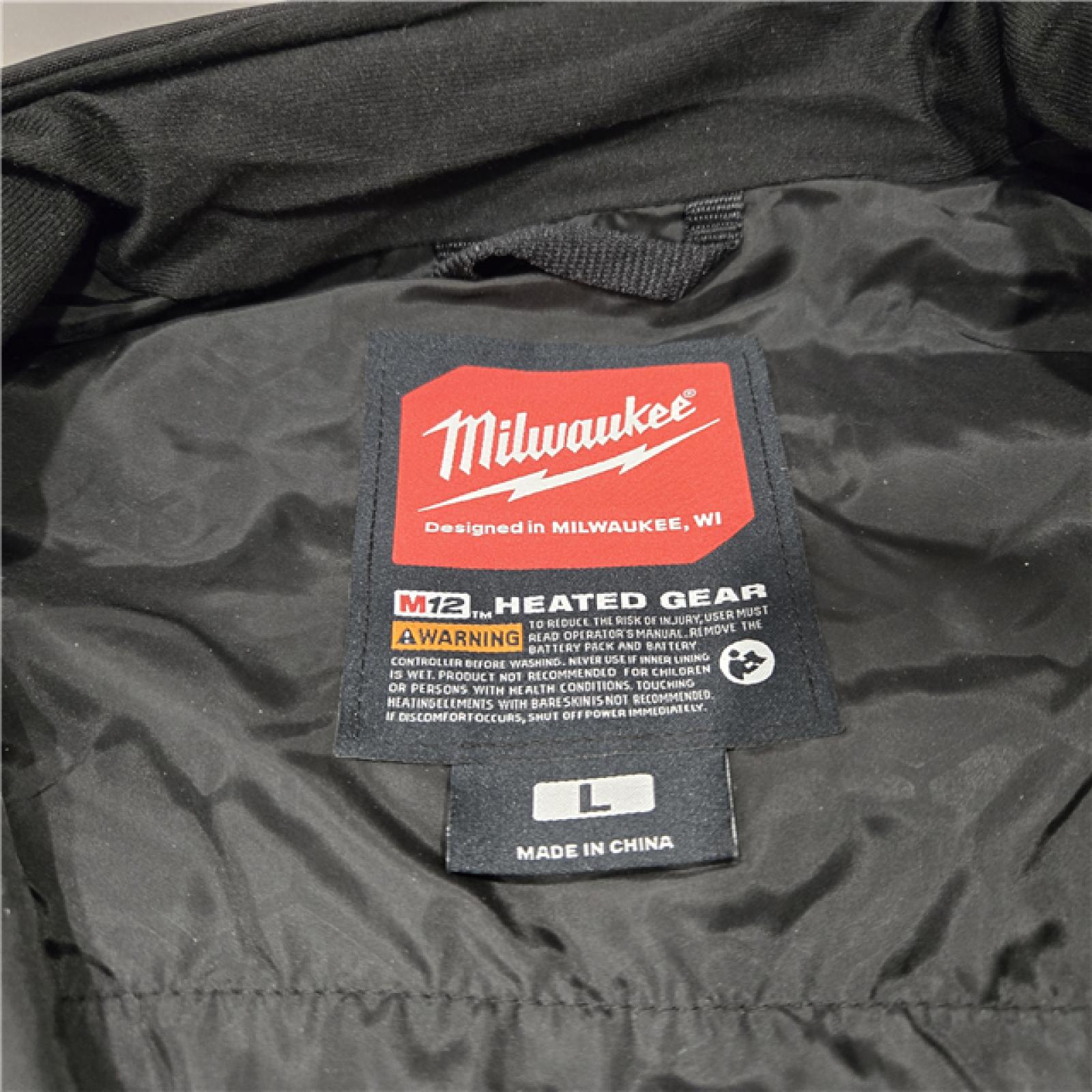 AS-IS Milwaukee Large Black M12 Heated Axis Vest Kit