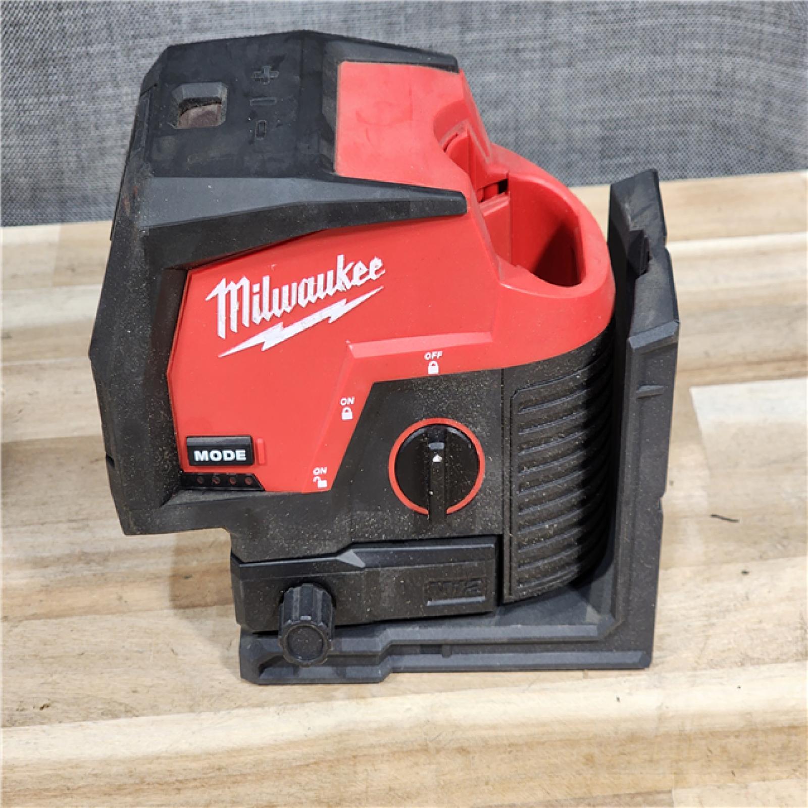 HOUSTON LOCATION - AS-IS Milwaukee 12-Volt Lithium-Ion Cordless Green 125 ft. Cross Line and Plumb Points Laser Level Kit