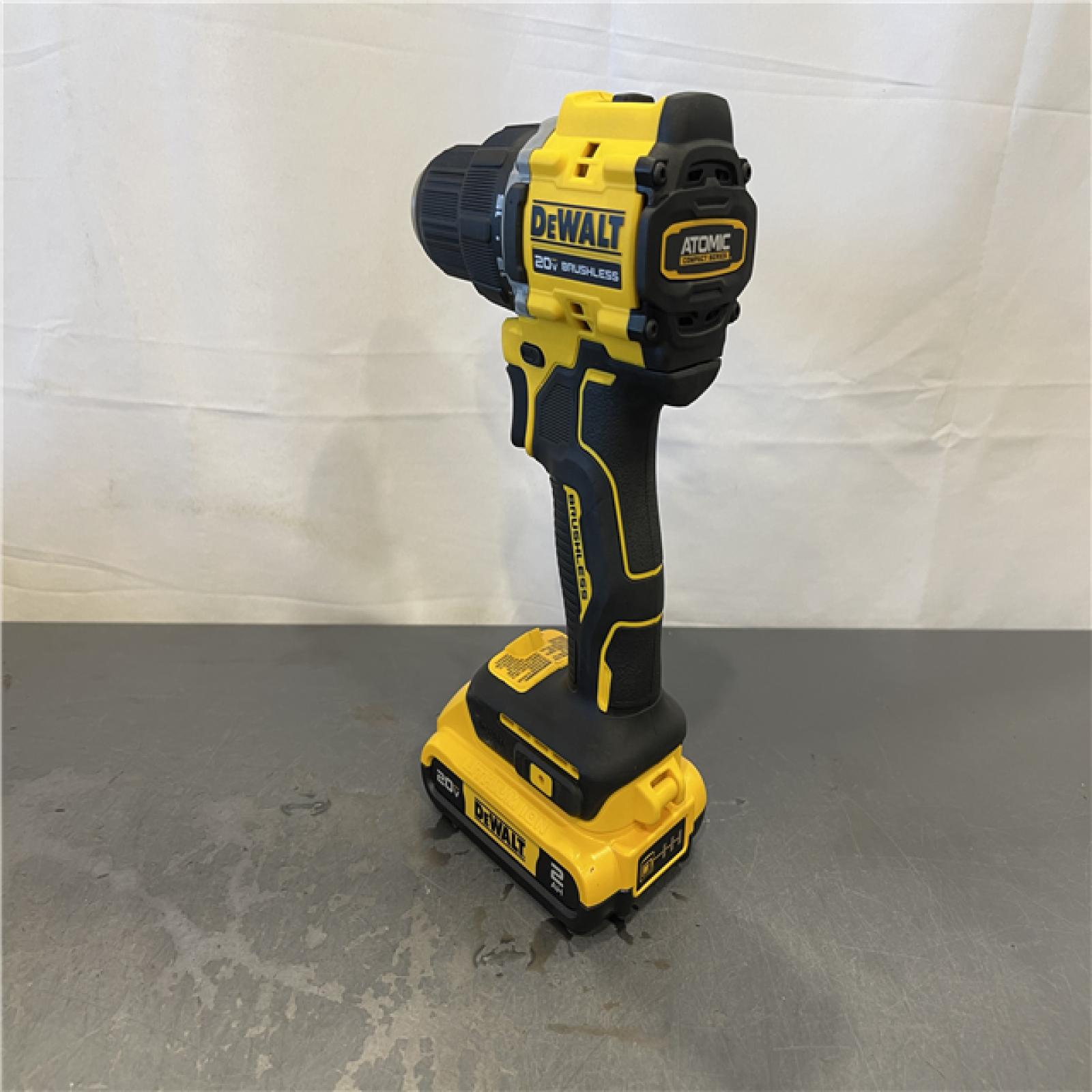 AS-IS - DEWALT ATOMIC COMPACT SERIES 20V MAX* Brushless Cordless 1/2 Drill/Driver Kit
