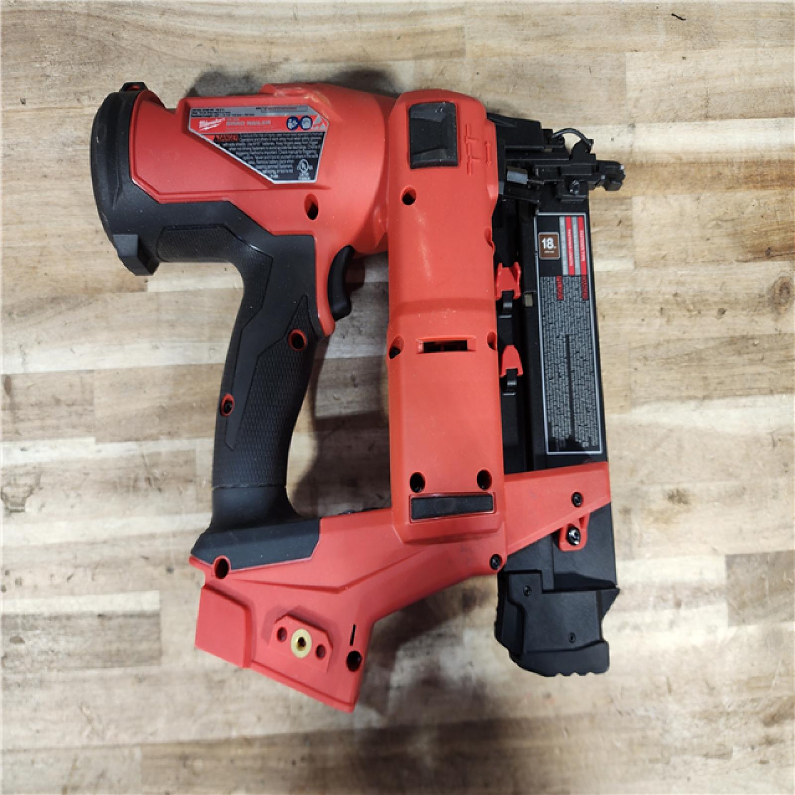 HOUSTON LOCATION - AS-IS Milwaukee FUEL 18-Volt Lithium-Ion Brushless Cordless Gen II 18-Gauge Brad Nailer (Tool-Only)