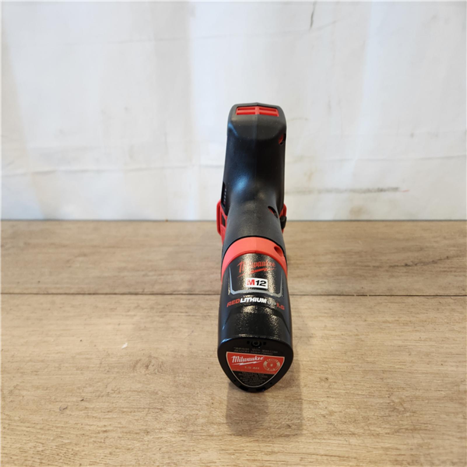 AS-IS- Milwaukee  12V Lithium-Ion HACKZALL Cordless Reciprocating Saw Kit