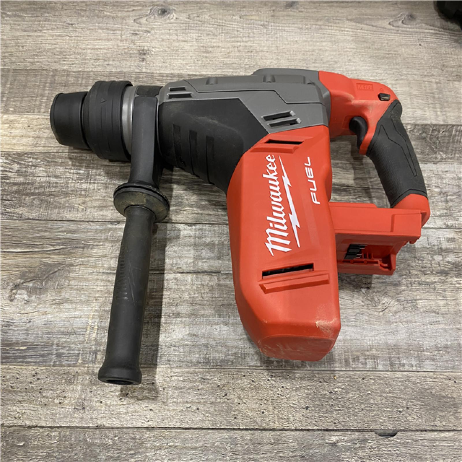 AS-IS Milwaukee  FUEL 18V Lithium-Ion Brushless Cordless 1-9/16 in. SDS-Max Rotary Hammer (Tool-Only)