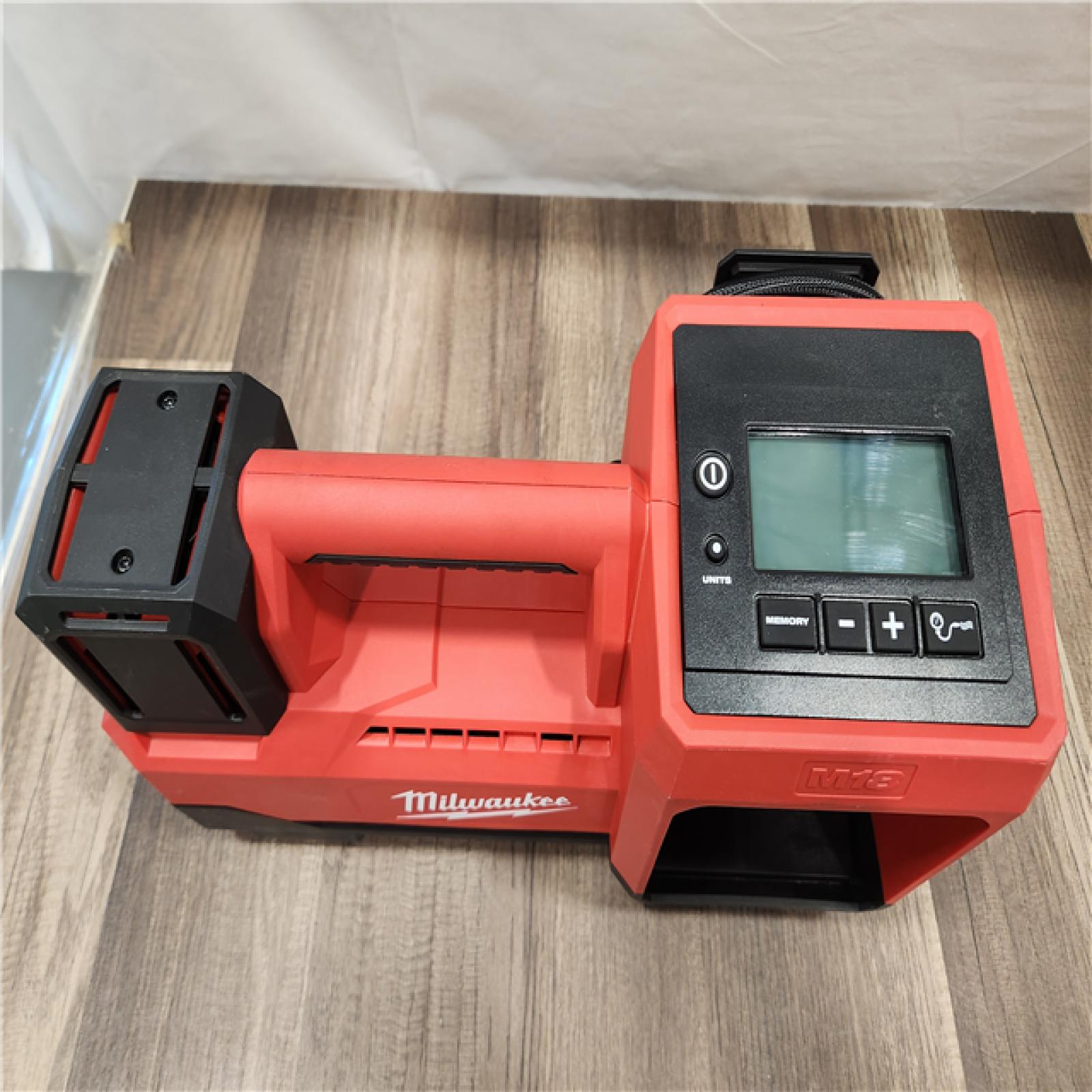 AS-IS- Milwaukee M18 18 V 150 PSI Tire Inflator (Tool Only)