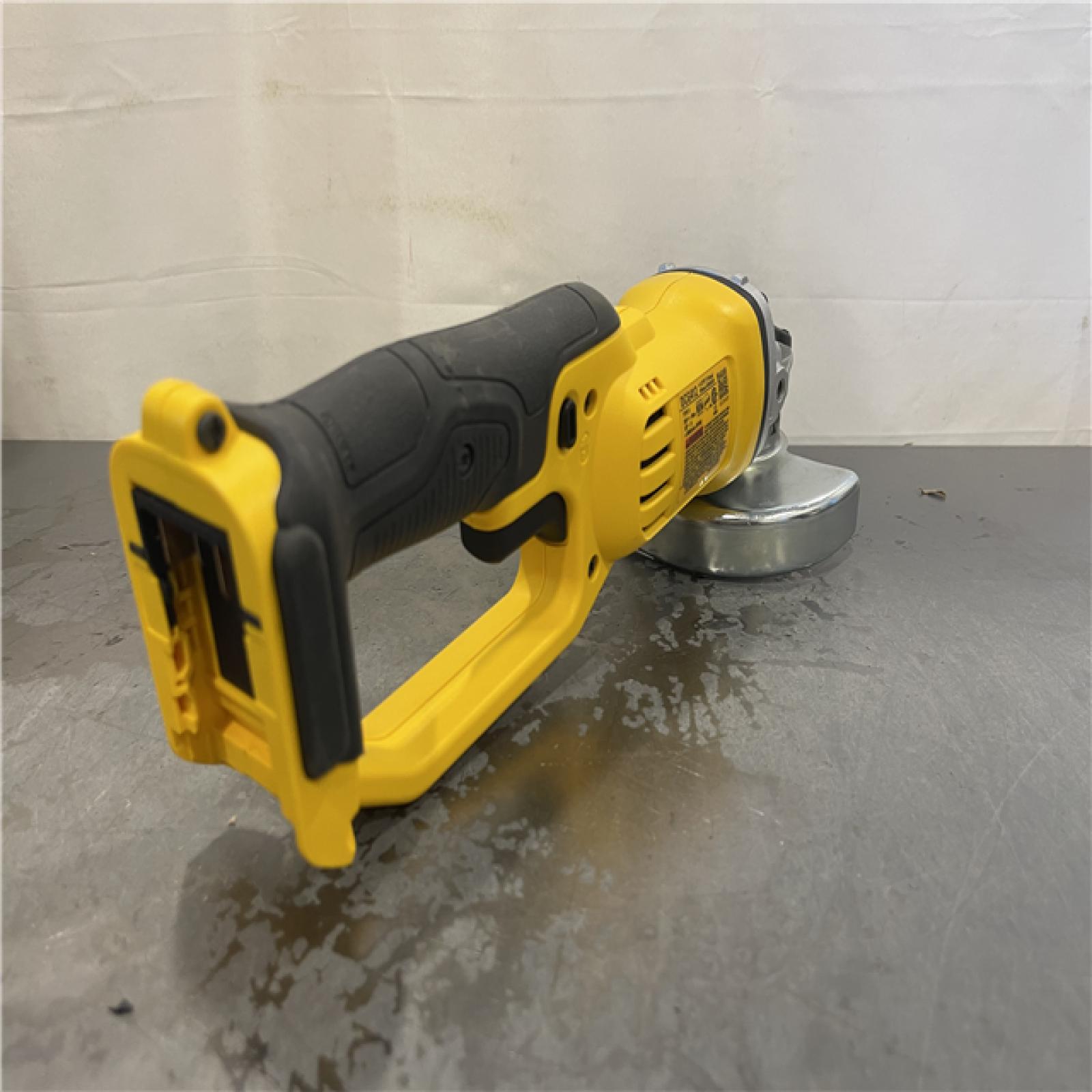 AS-IS - Dewalt 20-Volt MAX Lithium-Ion Cordless 4-1/2 in. to 5 in. Grinder