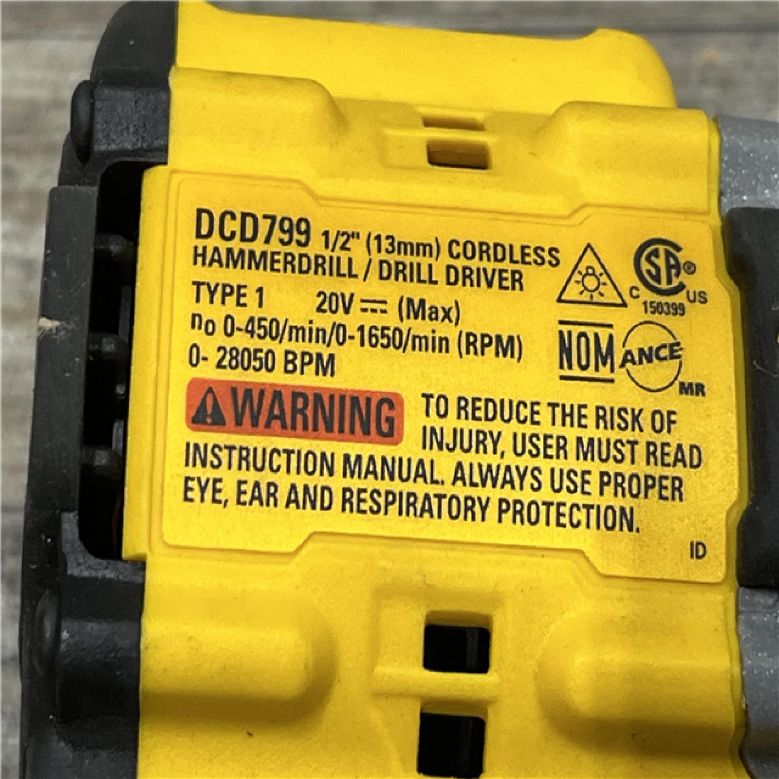 AS-IS DEWALT ATOMIC 20V Lithium-Ion Cordless 1/2 in. Hammer Drill Kit
