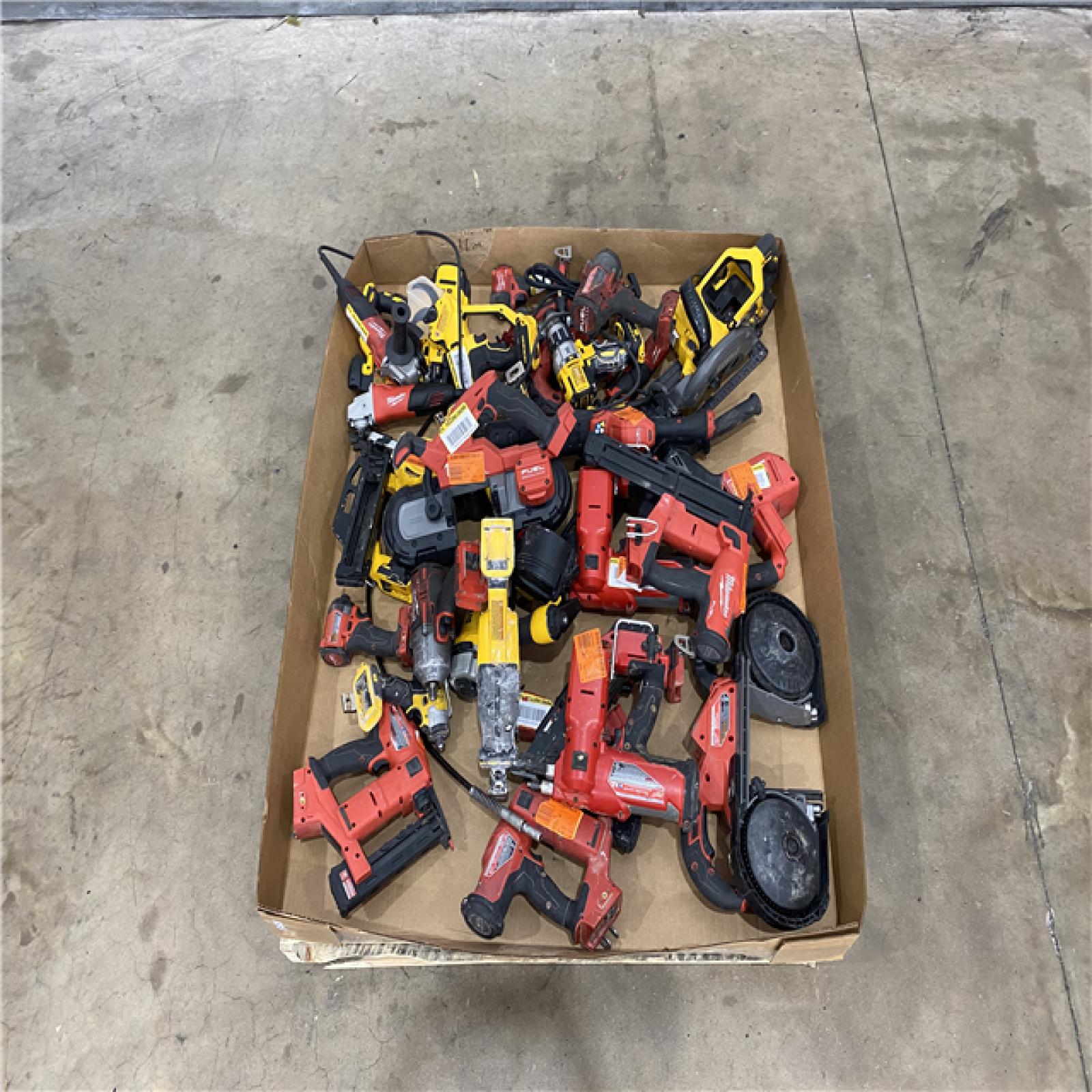 Houston Location AS IS - Tool Pallet