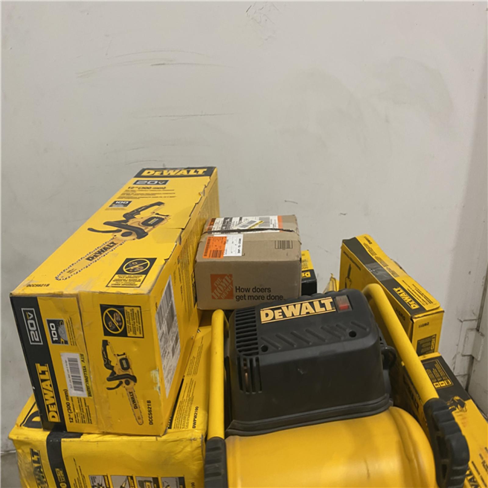 Dallas Location - As-Is DEWALT Tool Pallet