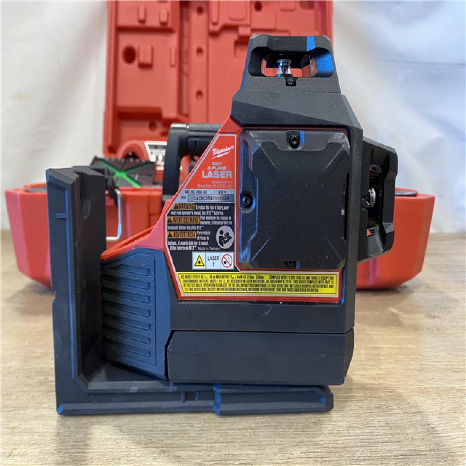 AS-IS Milwaukee 12-Volt Lithium-Ion Cordless Green 250 ft. 3-Plane Laser Level Kit
