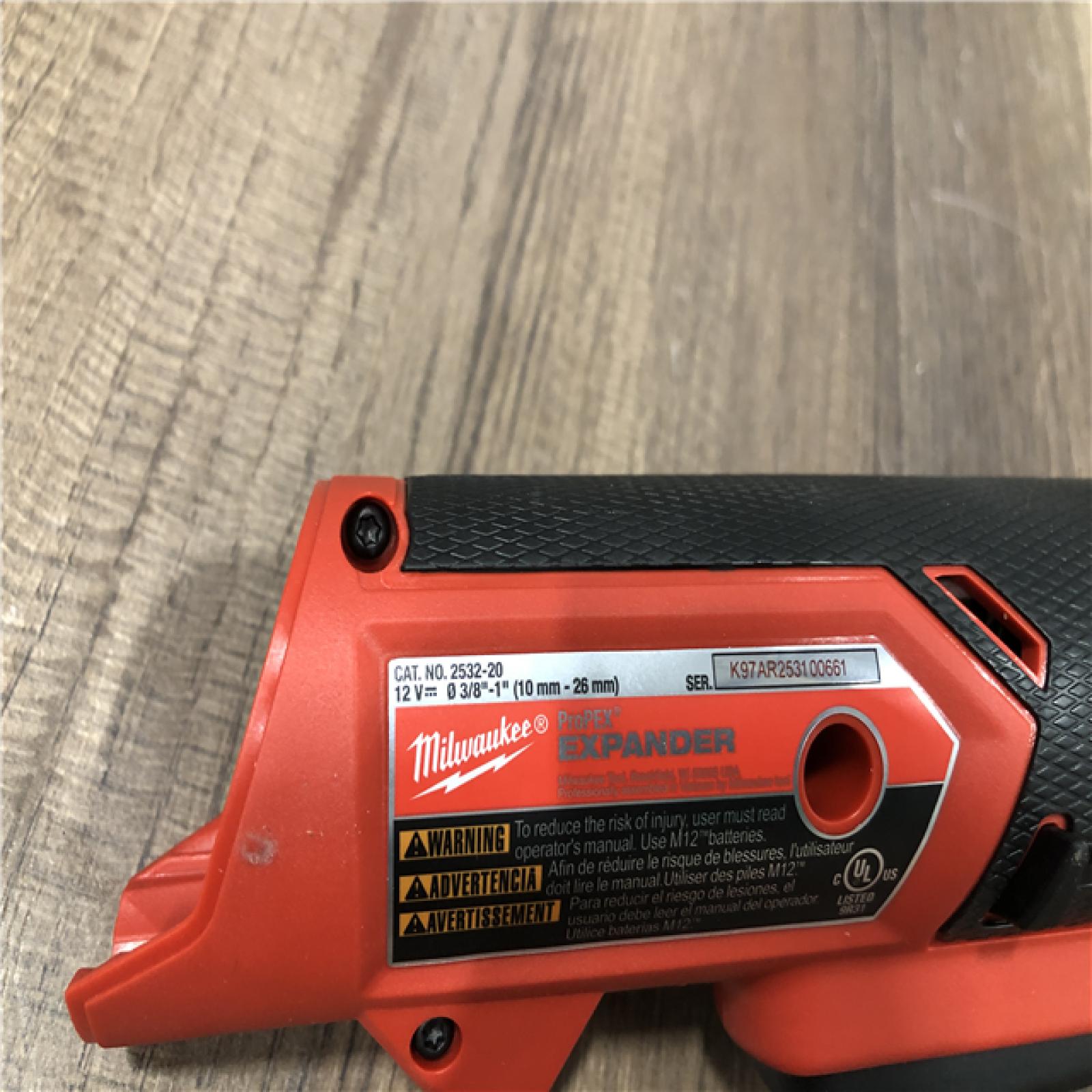 AS-IS Milwaukee FUEL ProPEX Expander Tool with 1/2 in. - 1 in. RAPID SEAL ProPEX Expander Heads