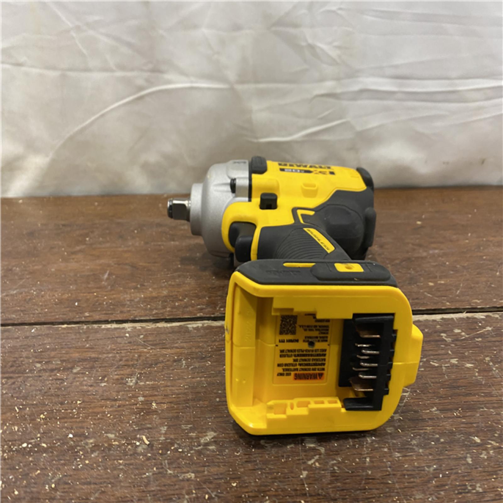AS-IS Dewalt 20v Max 1/2  Mid-range Impact Wrench  Hog Ring  Tool Only (dcf891b)