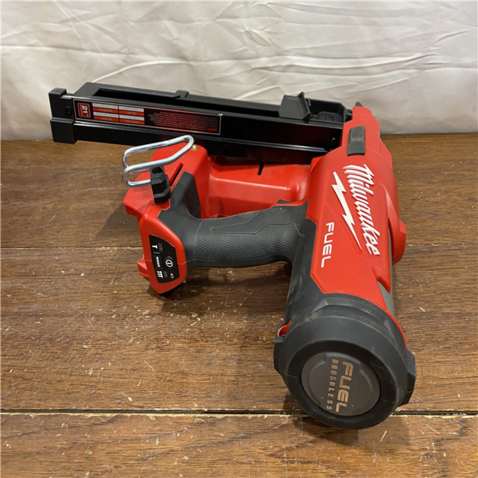 AS-IS Milwaukee 2744-20 M18 FUEL 21-Degree Cordless Framing Nailer (Tool Only)