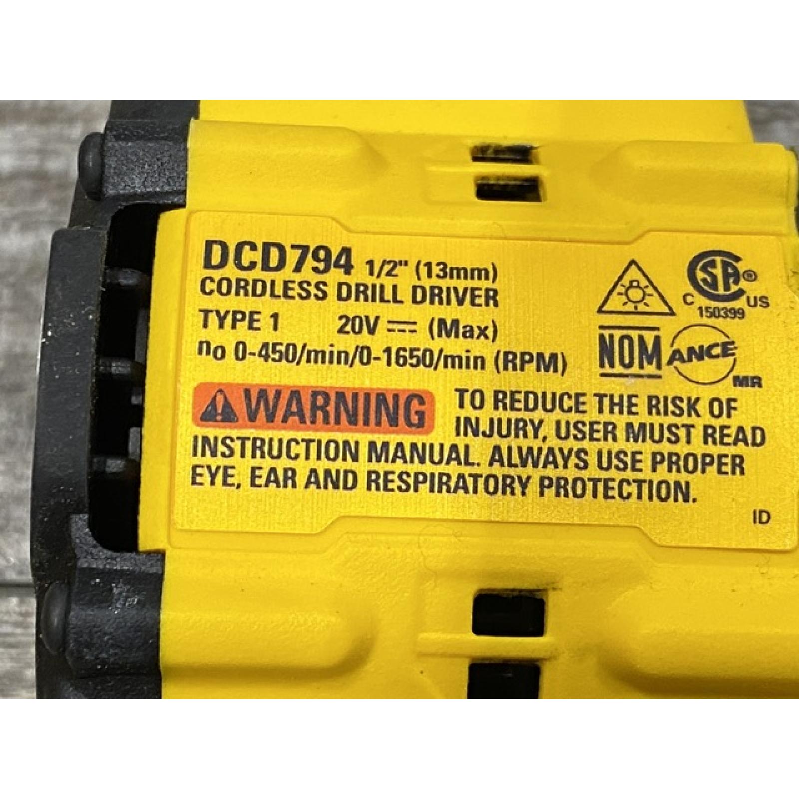 AS-IS DEWALT Atomic 20V Lithium-Ion Cordless Compact 1/2 in. Drill/Driver Kit