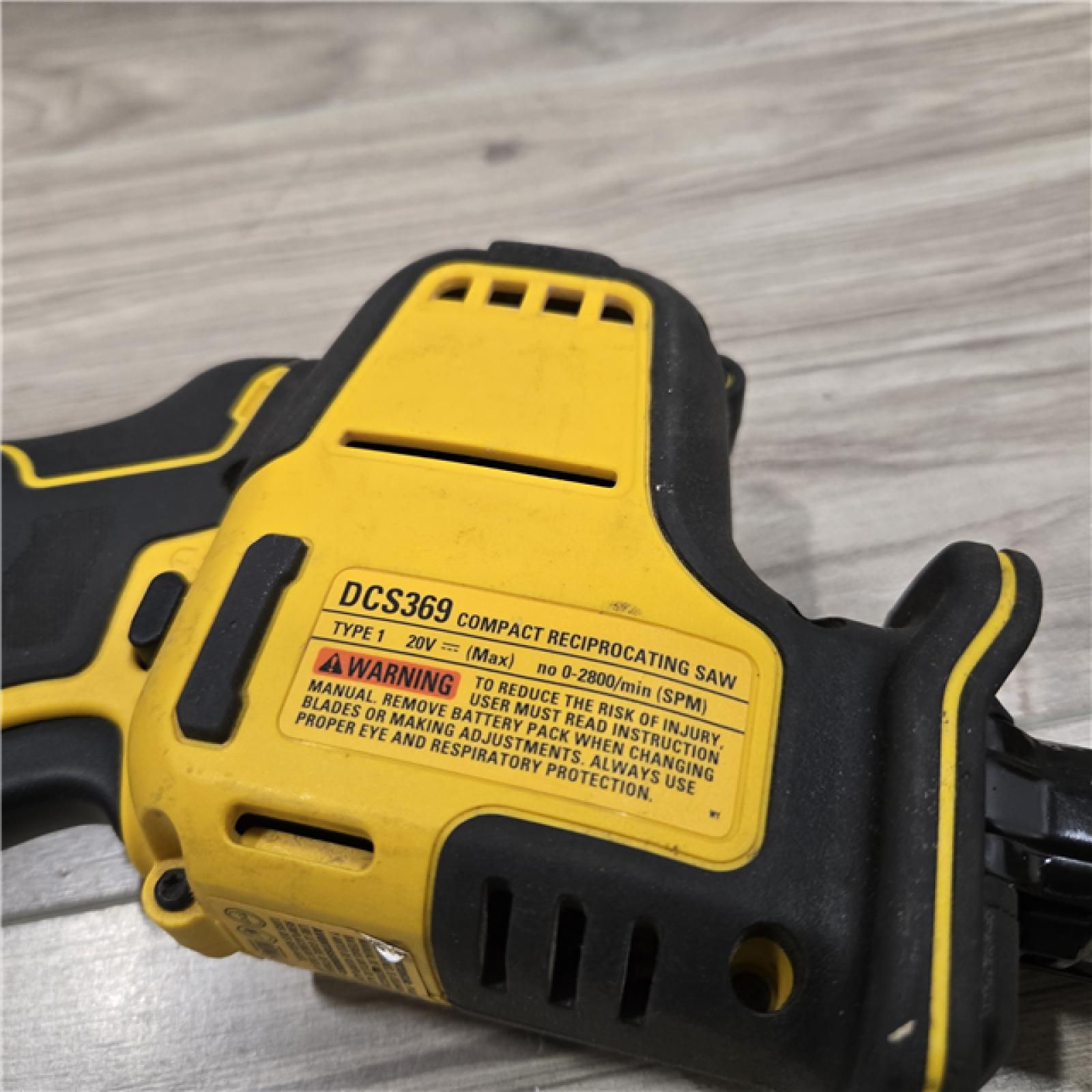AS-IS Dewalt ATOMIC 20V MAX Cordless Reciprocating Saw (Tool Only)