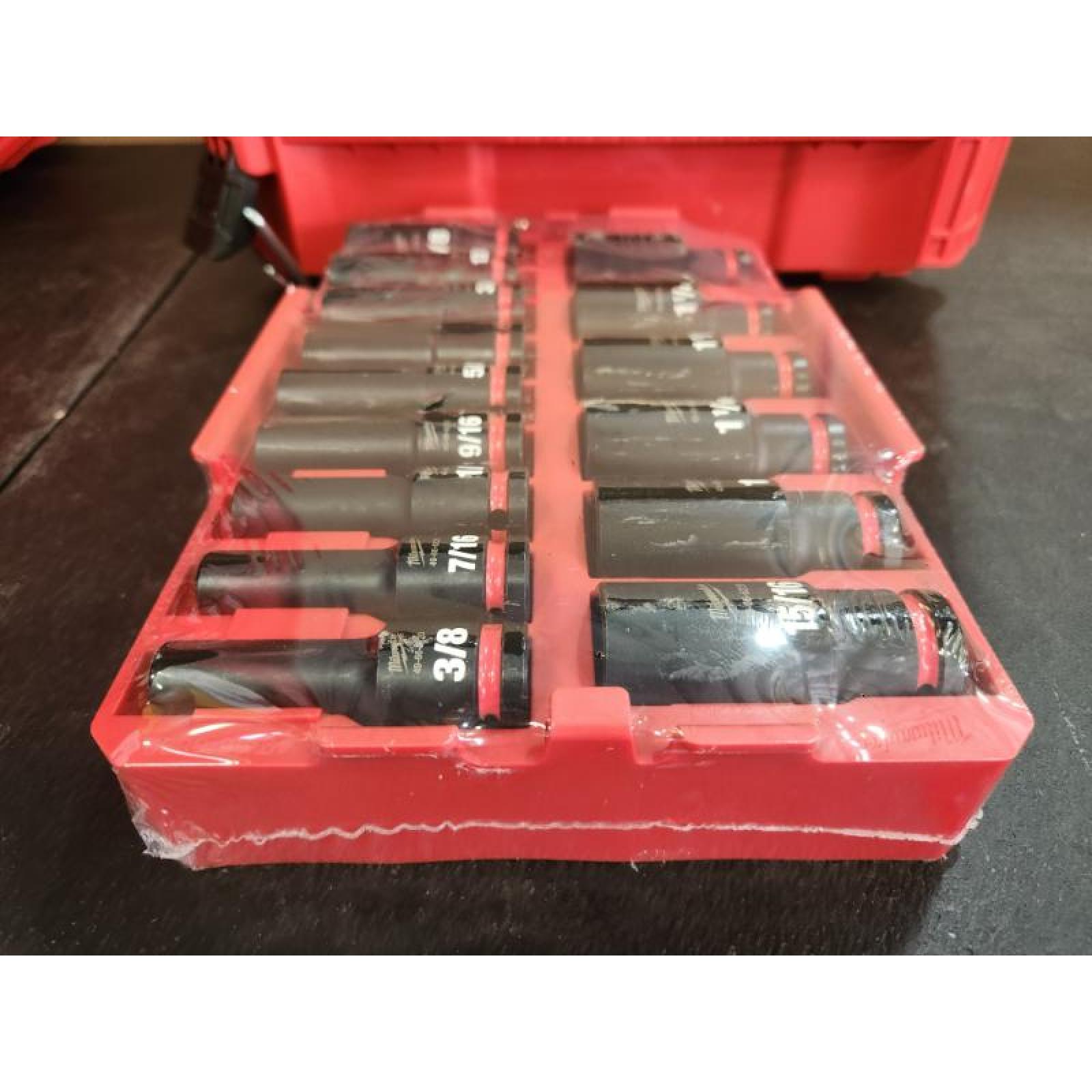 Phoenix NEW Milwaukee SHOCKWAVE Impact-Duty 1/2 in. Drive Metric and SAE Standard Impact PACKOUT Socket Set 15 pieces (SEALED)