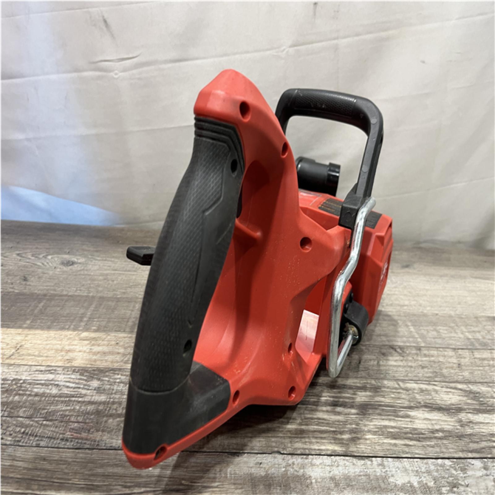 AS-IS Milwaukee FUEL 18V Lithium-Ion Cordless 7-1/4 in. Rear Handle Circular Saw (Tool-Only)